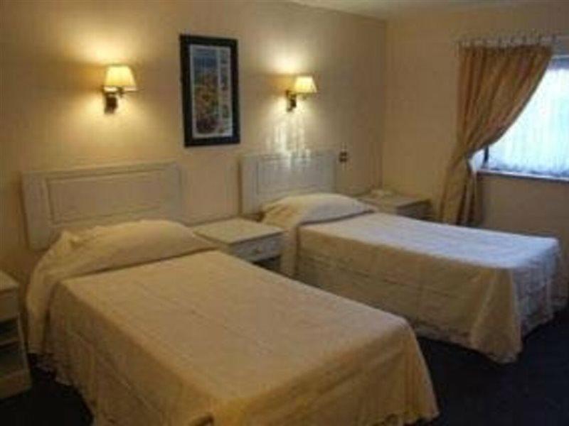 The Amblehurst Hotel 塞尔 外观 照片