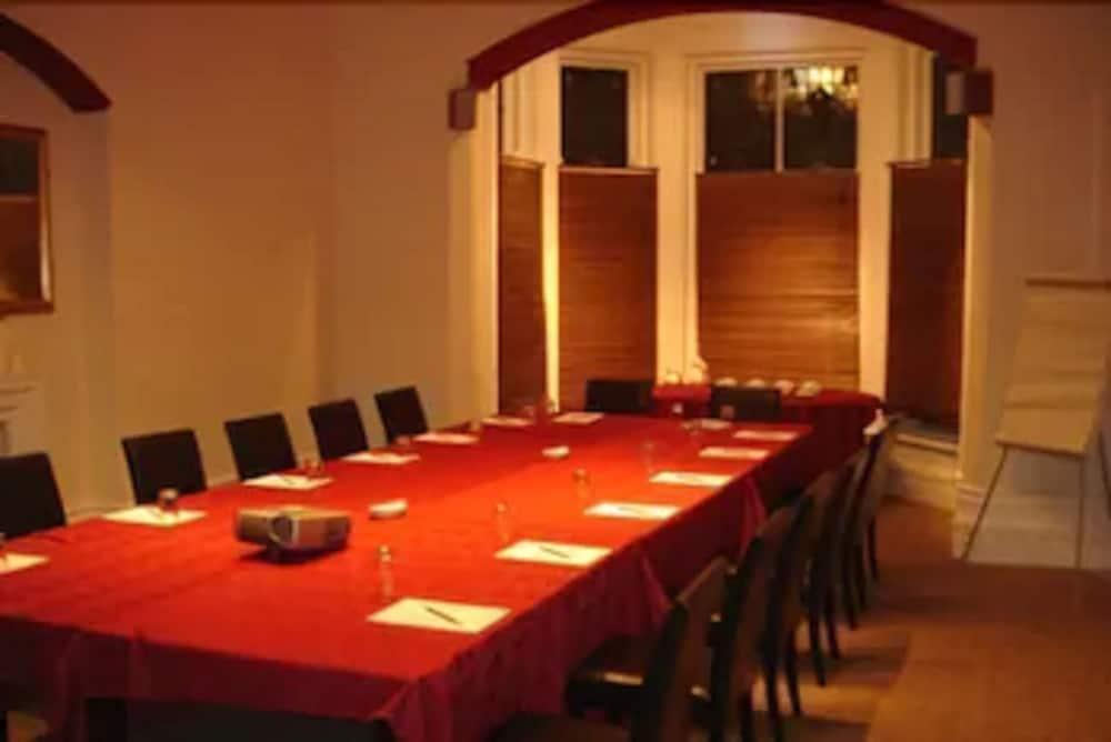 The Amblehurst Hotel 塞尔 外观 照片